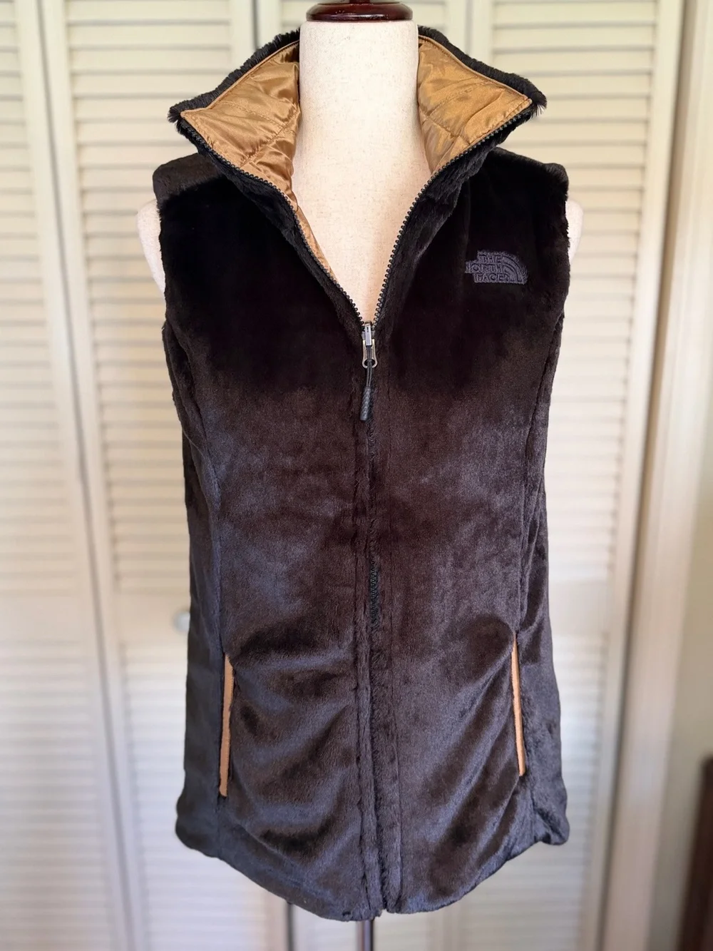 The North Face Metallic Bronze Faux Fur Quilted Vest | Size Small